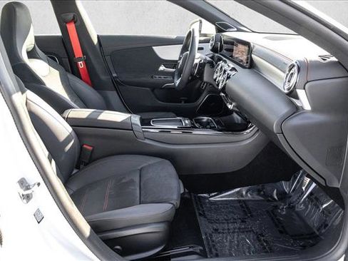 Certified 2025 Mercedes-Benz CLA 35 AMG 4MATIC image 26