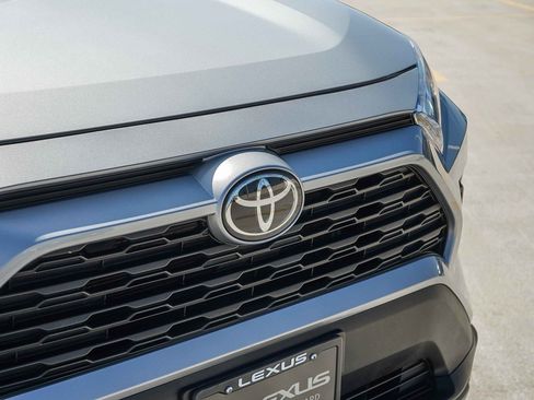 Used 2024 Toyota RAV4 XLE Premium FWD image 10