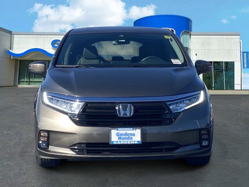 Used 2022 Honda Odyssey EX image 2