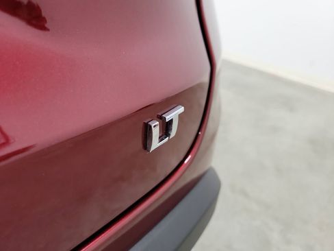 Used 2025 Chevrolet Trax LT image 8