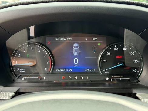 Used 2023 Ford Explorer XLT w/ Equipment Group 202A AWD/4WD image 39