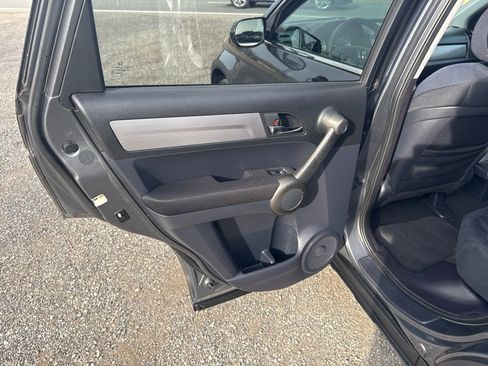 Used 2011 Honda CR-V SE image 16
