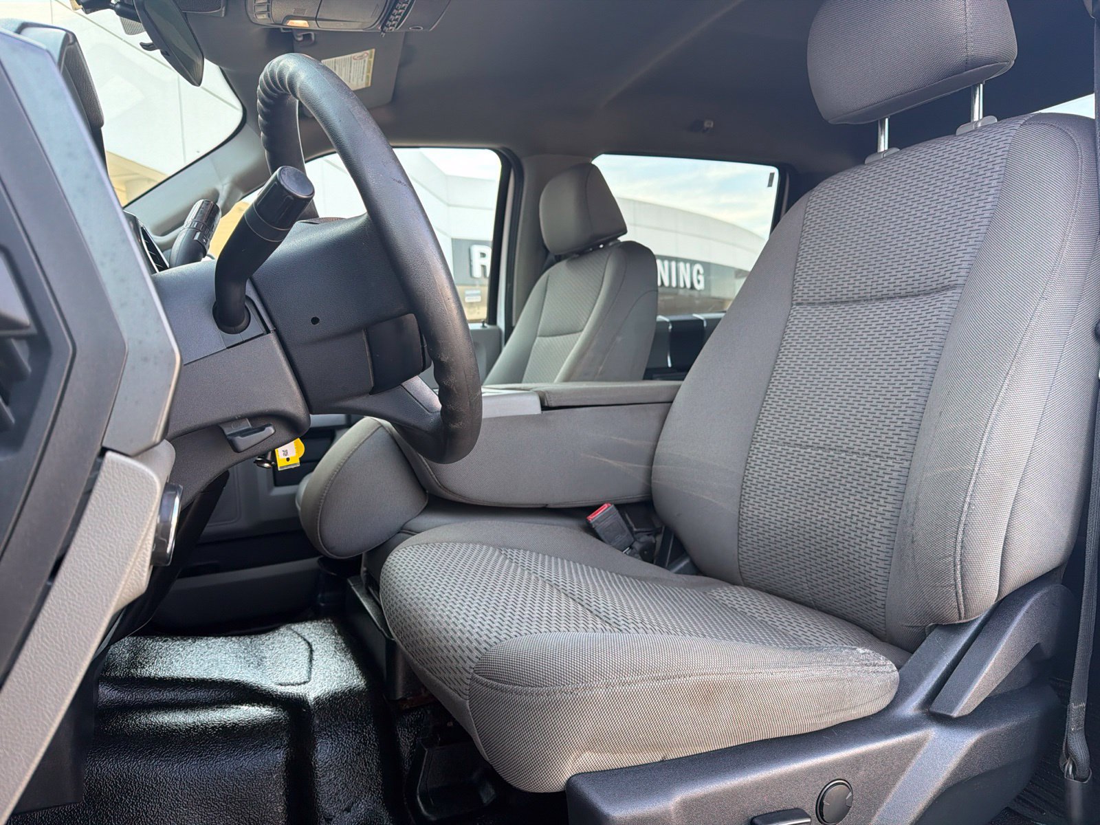 Used 2022 Ford F250 XLT w/ XLT Value Package AWD/4WD image 8
