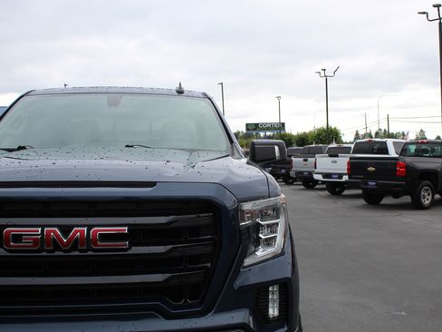 Used 2020 GMC Sierra 1500 Elevation AWD/4WD image 11