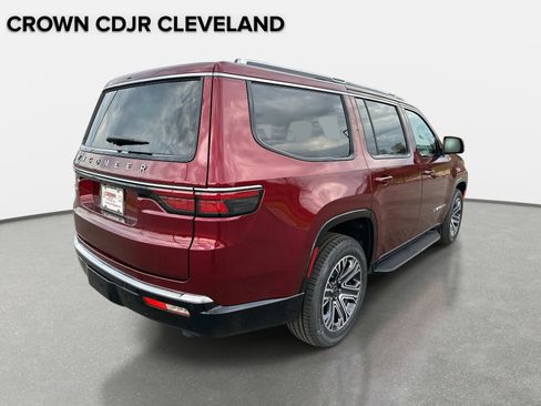 New 2025 Jeep Wagoneer Series II w/ Convenience Group I image 4