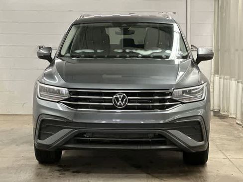 Used 2023 Volkswagen Tiguan SE image 28