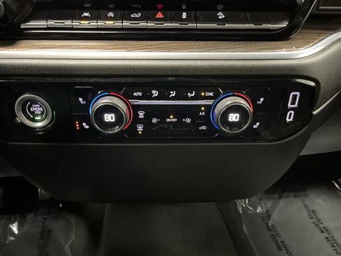 Used 2022 Chevrolet Silverado 1500 LT w/ Z71 Off-Road Package image 20