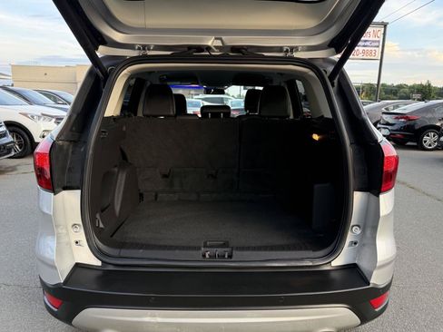 Used 2019 Ford Escape SEL AWD/4WD image 10