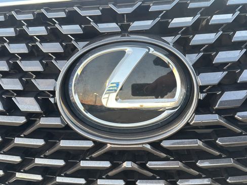 Used 2022 Lexus RX 350L Premium image 54