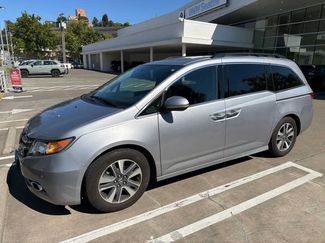 Used 2016 Honda Odyssey Touring video 1