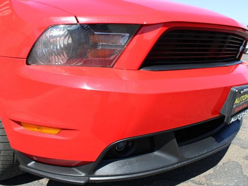 Used 2012 Ford Mustang GT Premium RWD image 5