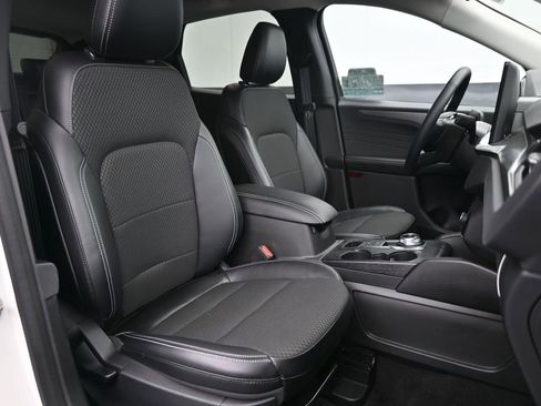 New 2024 Ford Escape SE image 11