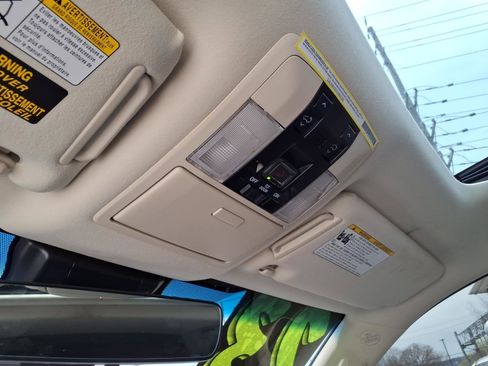 Certified 2023 Lexus GX 460 Premium w/ Premium Package image 18