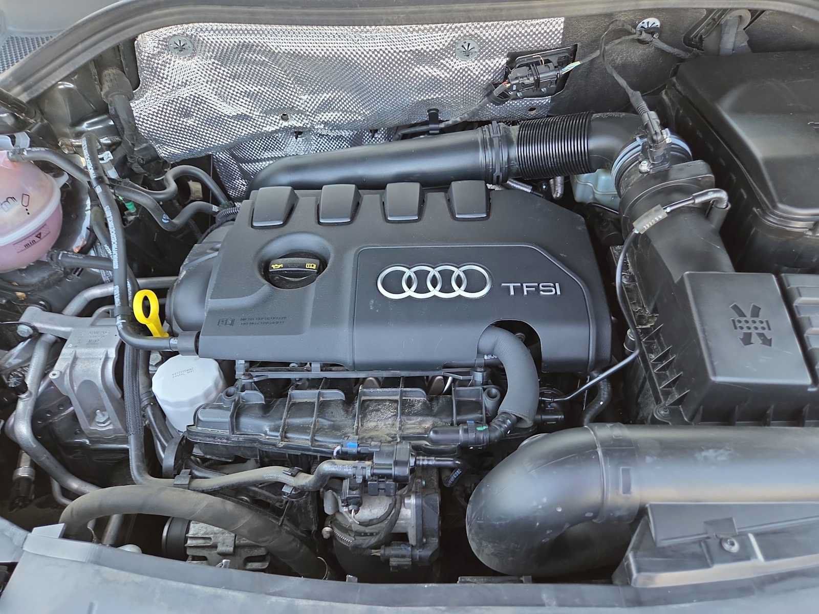 Used 2018 Audi Q3 2.0T Premium Plus w/ Premium Plus Package AWD/4WD image 17