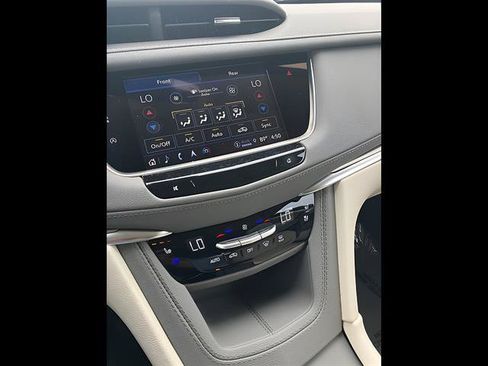 Certified 2024 Cadillac XT5 Premium Luxury w/ Technology Package AWD/4WD image 14