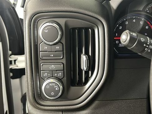 Used 2024 GMC Sierra 2500 Pro AWD/4WD image 19
