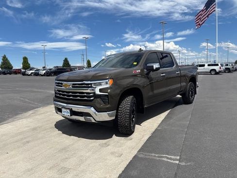 Certified 2023 Chevrolet Silverado 1500 LTZ w/ Technology Package AWD/4WD image 7