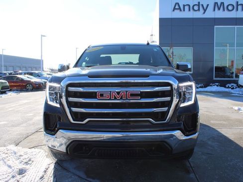 Used 2022 GMC Sierra 1500 SLE w/ X31 Off-Road Package image 2