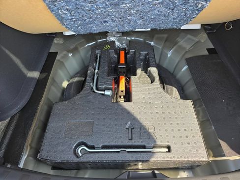 Used 2025 Nissan Kicks Play S w/ Interior Electronics Package FWD image 29