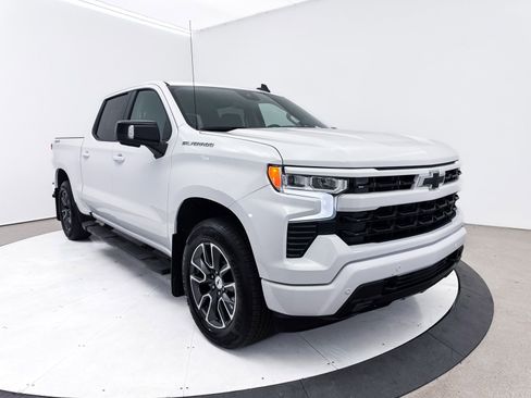 Used 2024 Chevrolet Silverado 1500 RST w/ Convenience Package II image 13