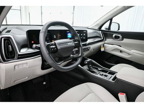 New 2026 Kia Sorento S image 17