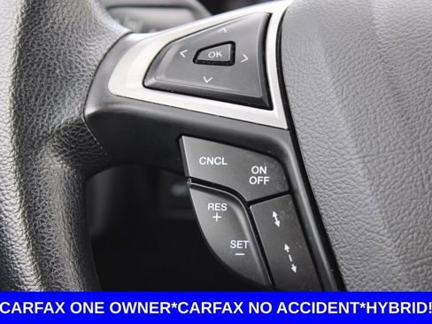 Used 2019 Ford Fusion SE image 28