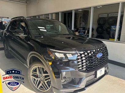 New 2025 Ford Explorer ST-Line w/ Premium Package