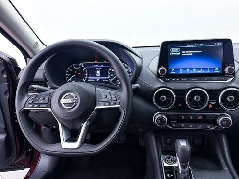Used 2024 Nissan Sentra SV FWD image 4