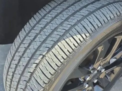 Used 2020 Jeep Grand Cherokee Limited w/ Luxury Group II image 59