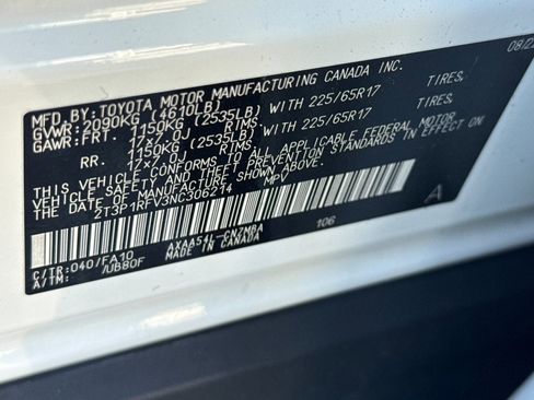 Used 2022 Toyota RAV4 XLE image 29