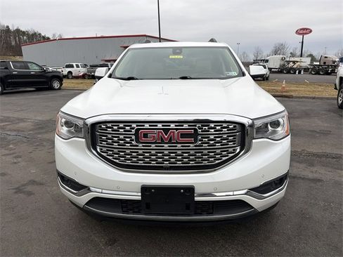 Used 2018 GMC Acadia Denali w/ Technology Package image 10