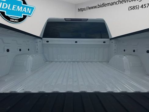 Used 2023 Chevrolet Silverado 1500 LT AWD/4WD image 20