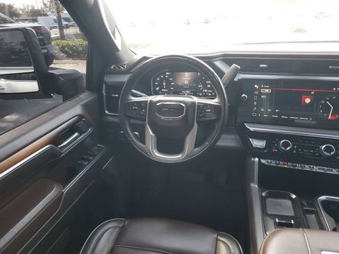 Used 2024 GMC Sierra 2500 Denali w/ Technology Package image 13