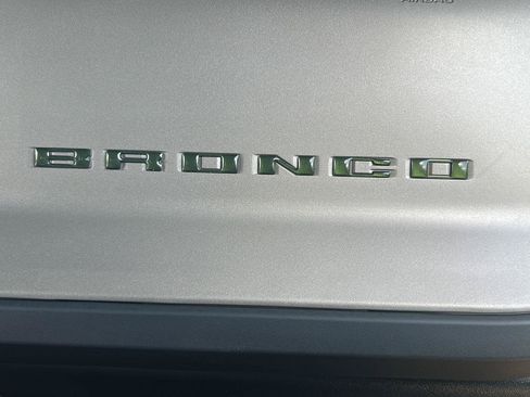 Certified 2025 Ford Bronco Outer Banks AWD/4WD image 32
