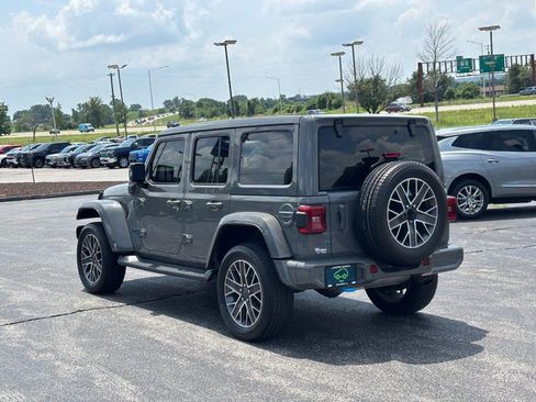 Used 2023 Jeep Wrangler Unlimited Sahara AWD/4WD image 3