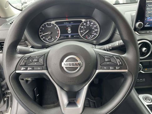 Used 2023 Nissan Sentra SV image 18