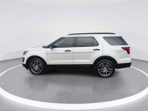 Used 2016 Ford Explorer Sport w/ Equipment Group 401A AWD/4WD image 5