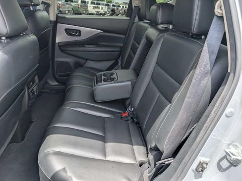 Used 2022 Nissan Murano SV w/ SV Midnight Edition Package FWD image 17