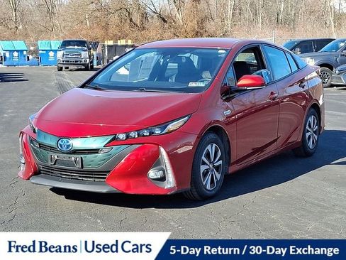 Used 2017 Toyota Prius Prime Advanced image 5