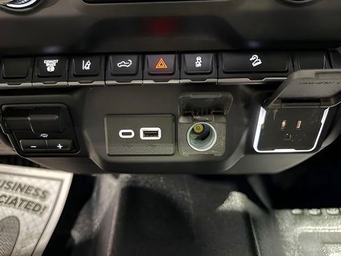 Used 2024 GMC Sierra 2500 Pro image 23