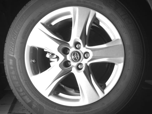 Used 2025 Toyota Highlander LE image 15