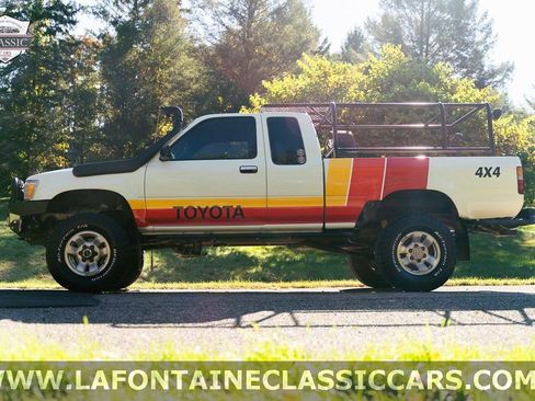 Used 1989 Toyota Pickup Deluxe image 77
