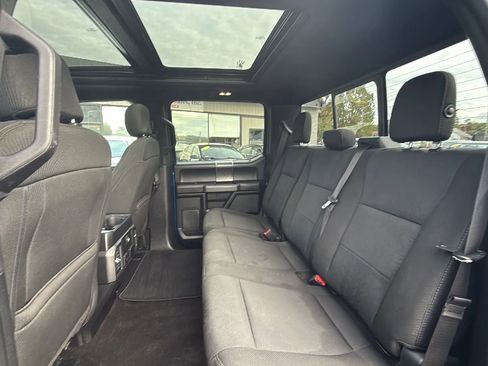 Used 2019 Ford F150 XLT w/ Equipment Group 302A Luxury image 16