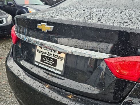 Used 2014 Chevrolet Impala LT w/ Convenience Package image 19