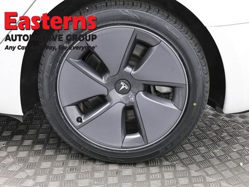 Used 2023 Tesla Model 3 Standard Range image 28