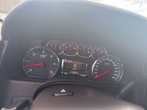 Used 2016 Chevrolet Tahoe LT image 17