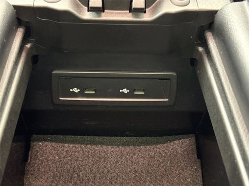 Used 2022 Mercedes-Benz E 53 AMG 4MATIC Sedan image 37