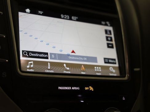 Used 2017 Lincoln MKX Reserve image 6