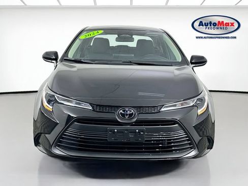 Used 2024 Toyota Corolla LE FWD image 6