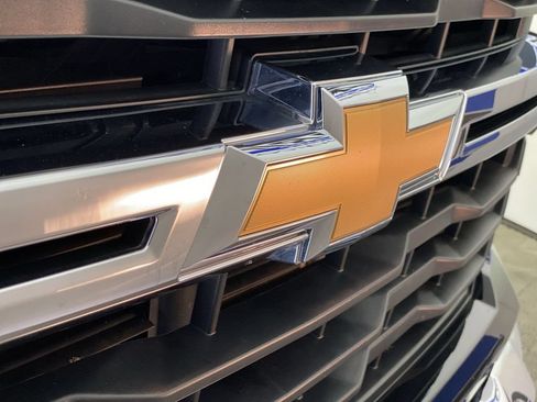 Used 2024 Chevrolet Silverado 2500 LT AWD/4WD image 36